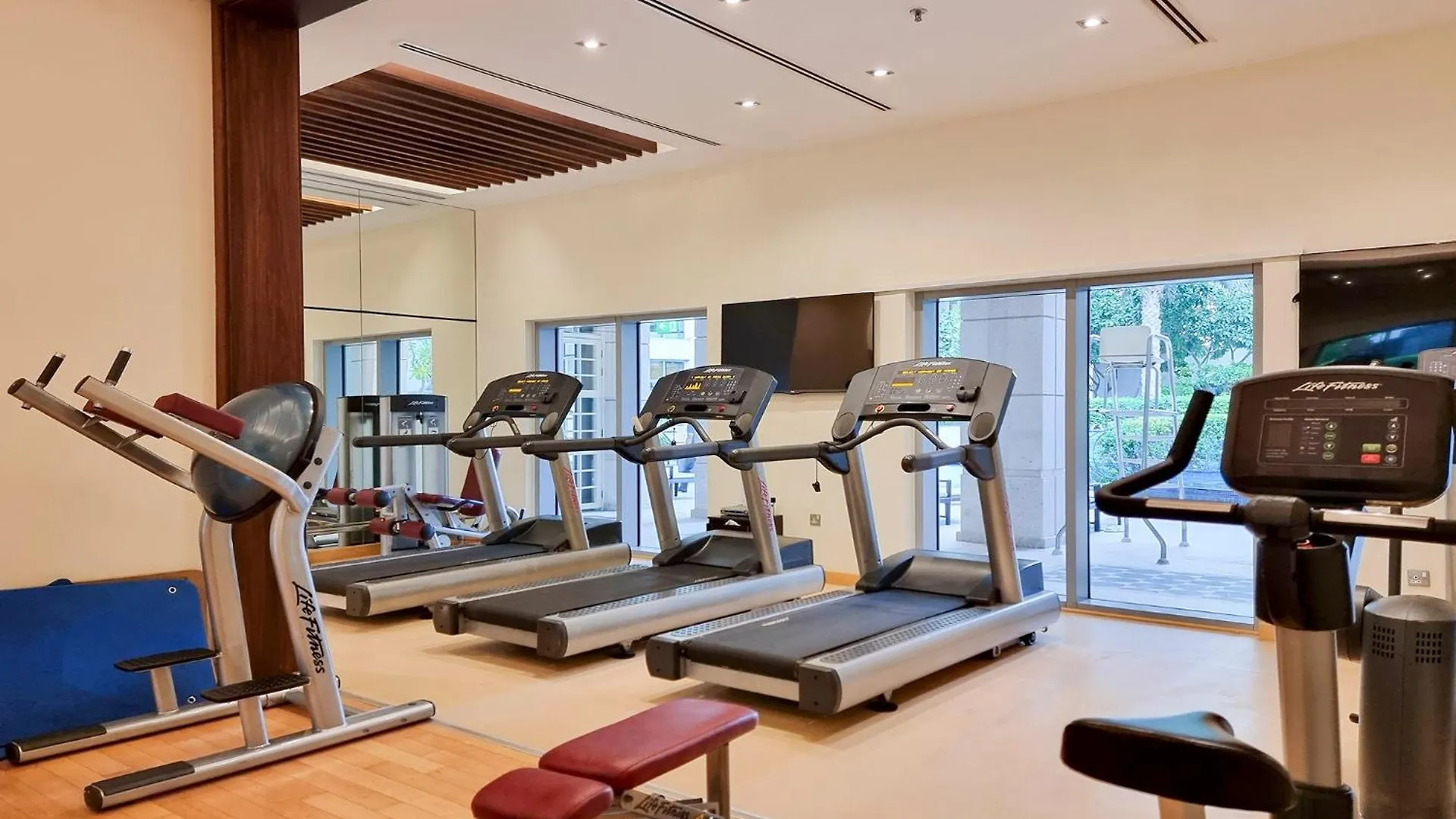 Sophisticated Studio In The Heart Of Dubai, Walk From Burj Apartment Dubai