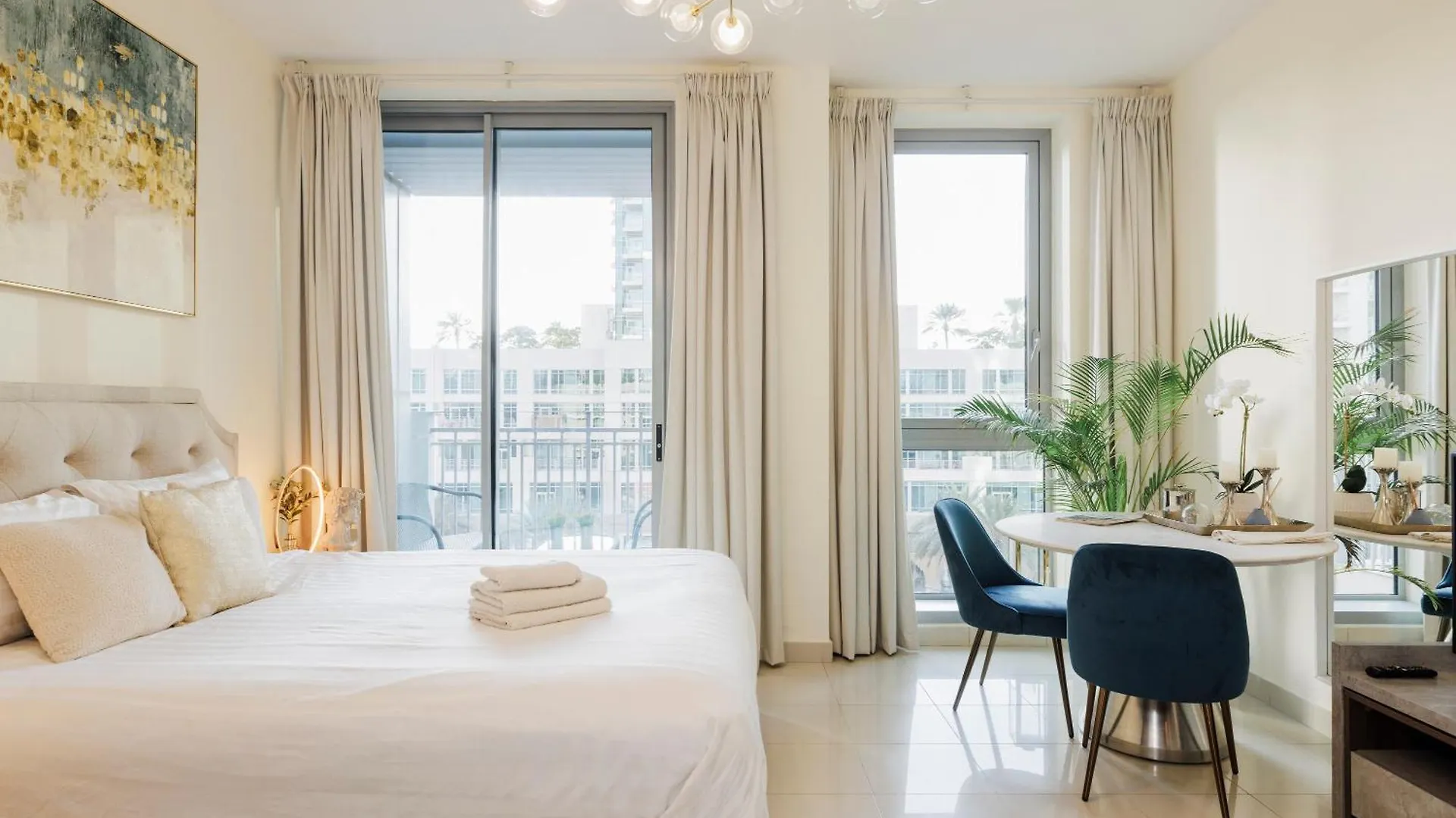 Sophisticated Studio In The Heart Of Dubai, Walk From Burj Apartmán Dubaj